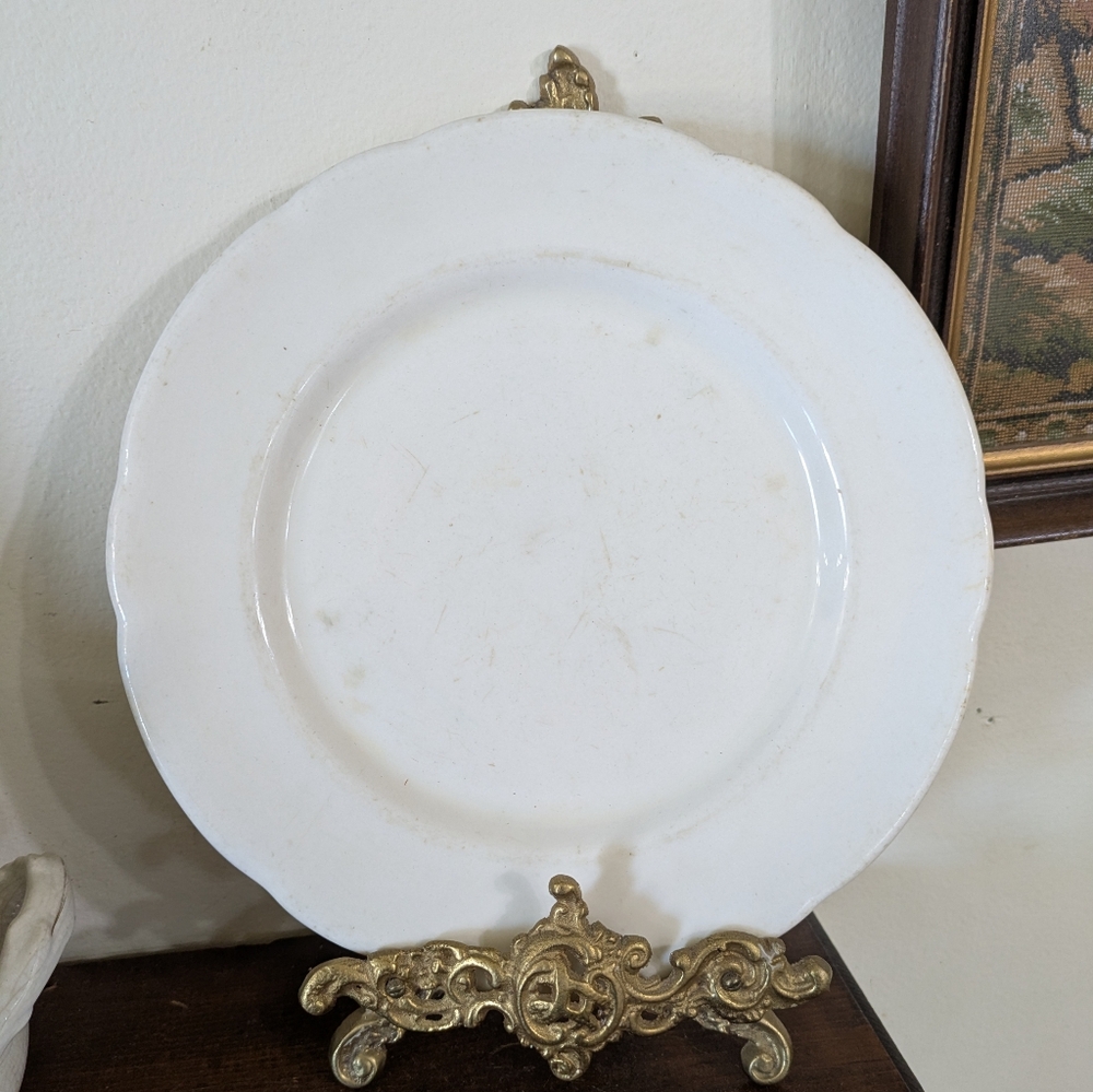 Vintage Buffalo China Dinner Plate - Scalloped Edge - Restaurant Ware Farmhouse
